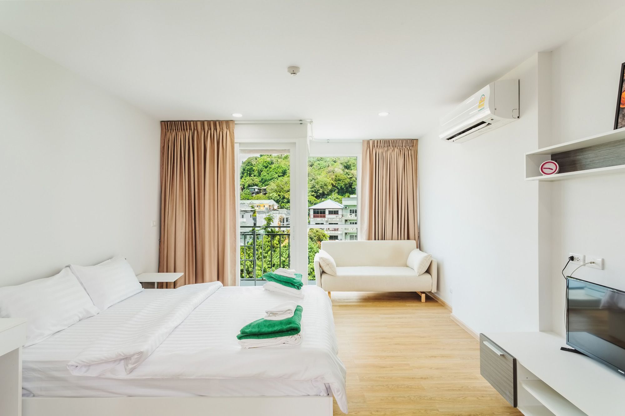 Condo In Kata In Ozone A606 ภายนอก รูปภาพ